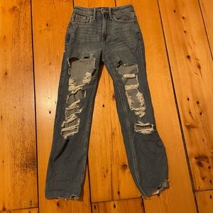 Woman’s Hollister Ultra High Rise Vintage Straight Jeans